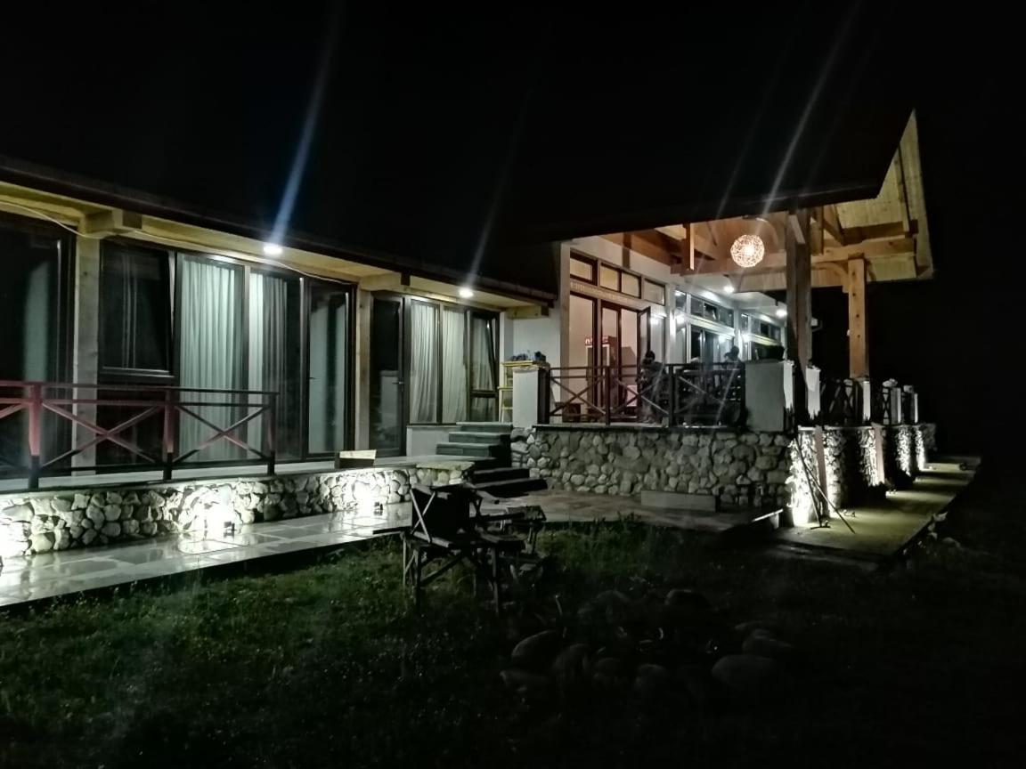 Hotel Belvedere Ambrolauri Exterior foto